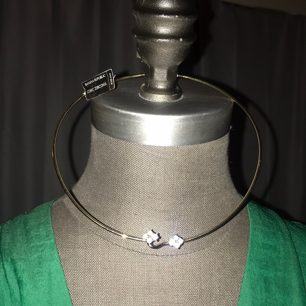 NWT Banana Republic Gold Round Metal Choker